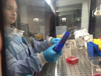 TY and 6th Year Visit to the Neuroscience Lab, Trinity. Photo: Ms. O'Sullivan 
