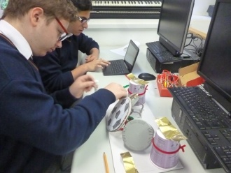 MaKey MaKey workshop Photo: Ms O'Kelly
 MaKey MaKey workshop Photo: Ms O'Kelly