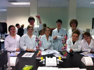 6th Year Biology Practicals, Maynooth Photo: Anonymous
