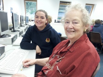 Log on to Learning participants. Photo: Ms. Finnegan
