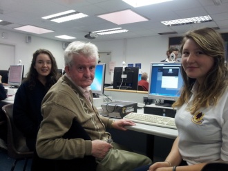 Log on to Learning participants. Photo: Ms. Finnegan
