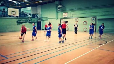 1st Year Girls Basketball team beat Donahies