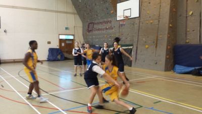 U16 Girls Basketball team beat Larkin