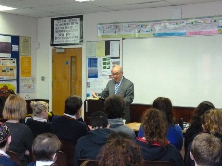 Talk on Irish Jewish Community involvement in Irish Nationalism Photo: B. Dumitru, 3rd Year
Talk on Irish Jewish Community involvement in Irish Nationalism Photo: B. Dumitru, 3rd Year