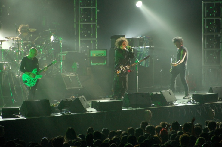The Cure, Live in Singapore, August 2007 Photo: images.google.com
