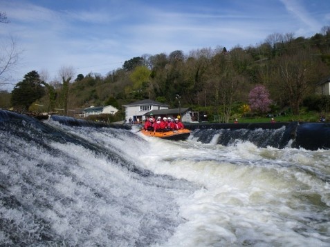 White water rafting. Image: www.goldenmoments.ie
