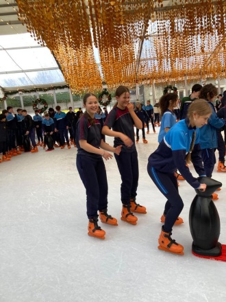 Ice skating Dec2025 7 
