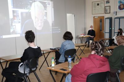 Stratford listens intently to online lecture from Tomi Reichental