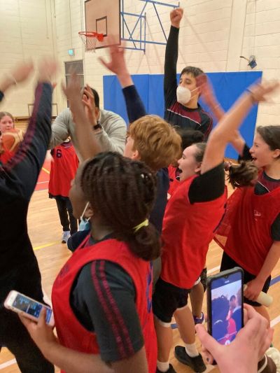 U15 Girls basketball team win their first match 8-7!