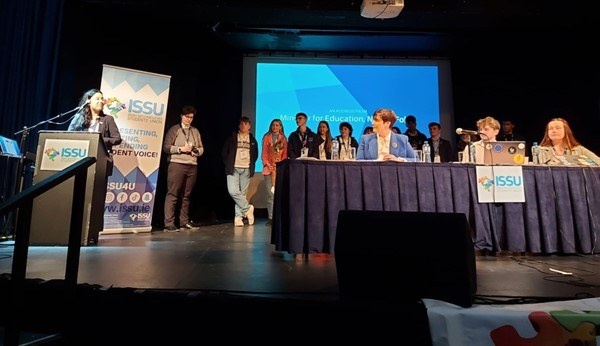 Issu Annual Conf2023 
