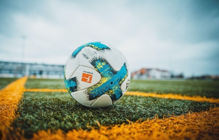 Football corner Ref: pixabay
